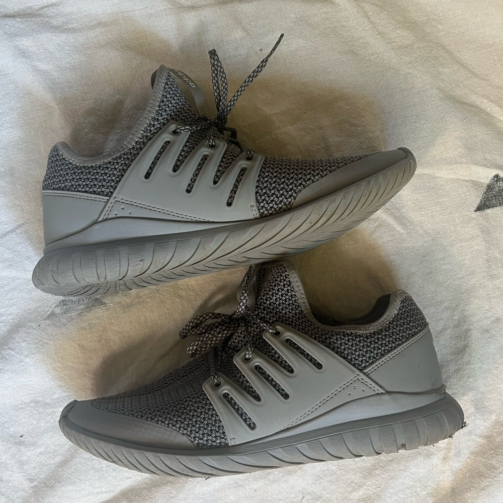 Adidas Tubular Radial Shoe